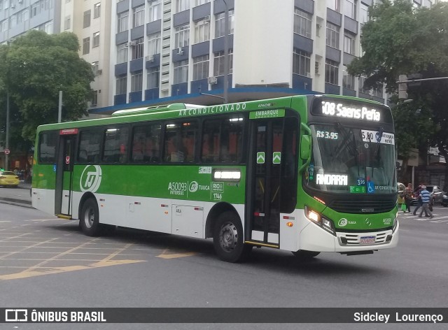 Tijuquinha - Auto Viação Tijuca A50093 na cidade de Brasil, por Sidcley Lourenço. ID da foto: 6267104.