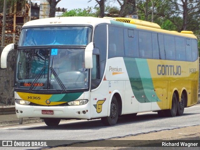 Empresa Gontijo de Transportes 14365 na cidade de Rio de Janeiro, Rio de Janeiro, Brasil, por Richard Wagner. ID da foto: 6268132.