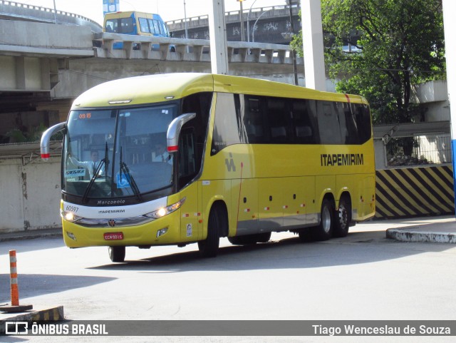 Viação Itapemirim 60597 na cidade de Rio de Janeiro, Rio de Janeiro, Brasil, por Tiago Wenceslau de Souza. Número da foto: #6271744.