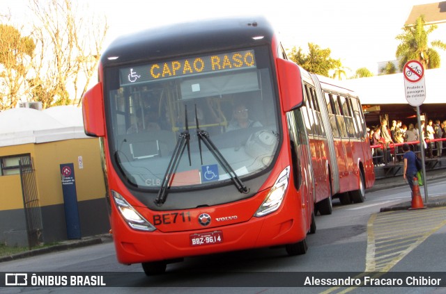 Transporte Coletivo Glória BE711 na cidade de Curitiba, Paraná, Brasil, por Alessandro Fracaro Chibior. Número da foto: #6337614.