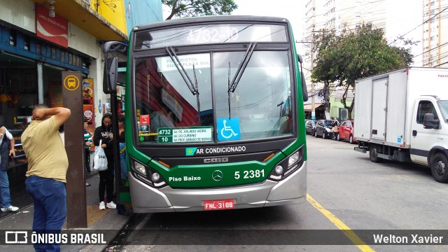 Via Sul Transportes Urbanos 5 2381 na cidade de São Paulo, São Paulo, Brasil, por Welton Xavier. ID da foto: 6336344.