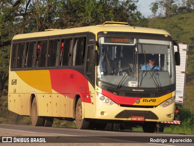 Ônibus Particulares 1520 na cidade de Conselheiro Lafaiete, Minas Gerais, Brasil, por Rodrigo  Aparecido. ID da foto: 6342340.