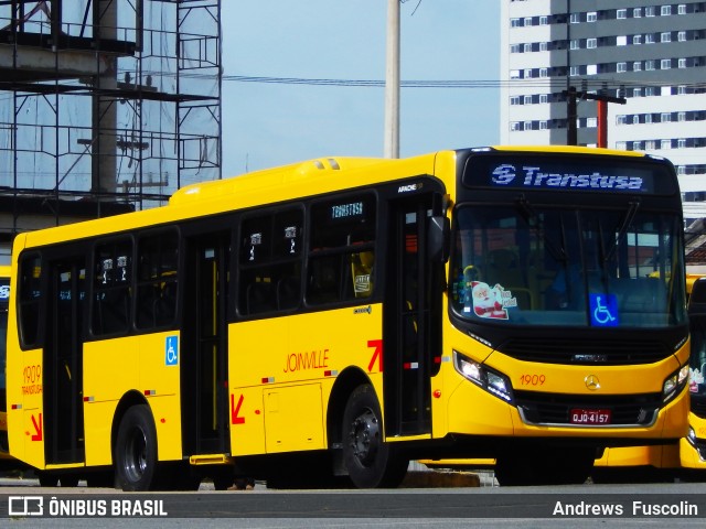 Transtusa - Transporte e Turismo Santo Antônio 1909 na cidade de Joinville, Santa Catarina, Brasil, por Andrews  Fuscolin. Número da foto: #6355006.