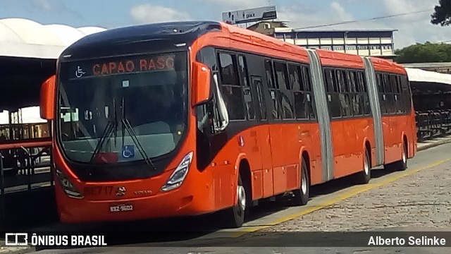 Transporte Coletivo Glória BE717 na cidade de Curitiba, Paraná, Brasil, por Alberto Selinke. ID da foto: 6354508.