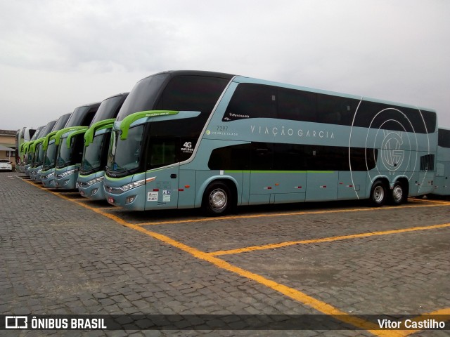 Viação Garcia 7297 na cidade de Londrina, Paraná, Brasil, por Vitor Castilho. Número da foto: #6353703.