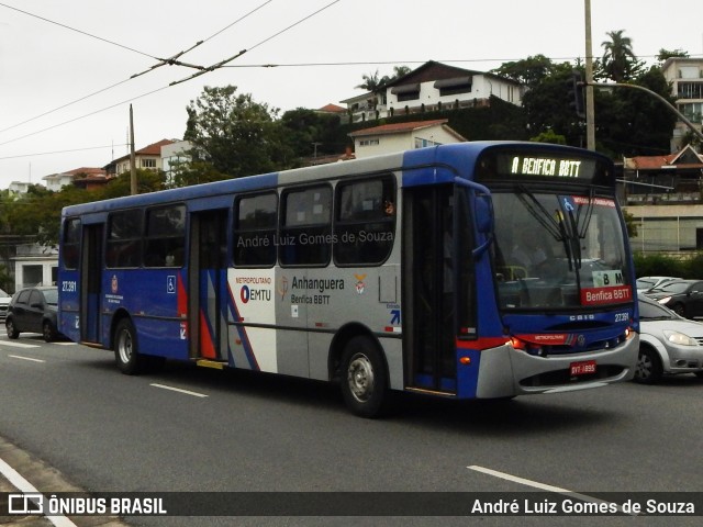 BBTT - Benfica Barueri Transporte e Turismo 27.391 na cidade de São Paulo, São Paulo, Brasil, por André Luiz Gomes de Souza. Número da foto: #6356912.