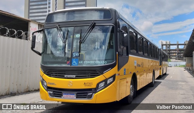 Real Auto Ônibus A41365 na cidade de Rio de Janeiro, Rio de Janeiro, Brasil, por Valber Paschoal. Número da foto: #6357331.