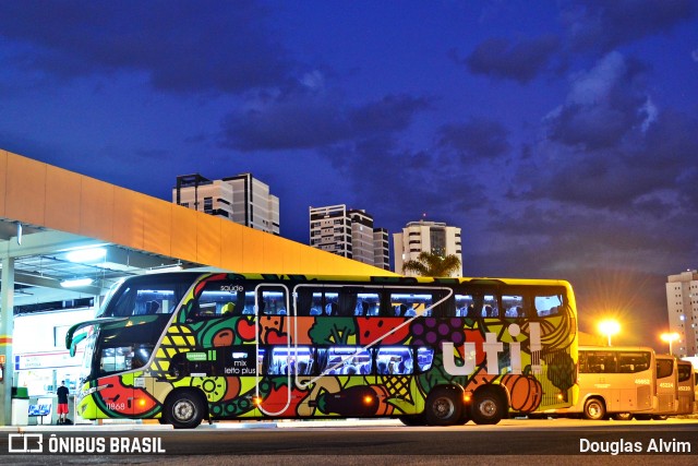 UTIL - União Transporte Interestadual de Luxo 11868 na cidade de Mogi das Cruzes, São Paulo, Brasil, por Douglas Alvim. Número da foto: #6358936.
