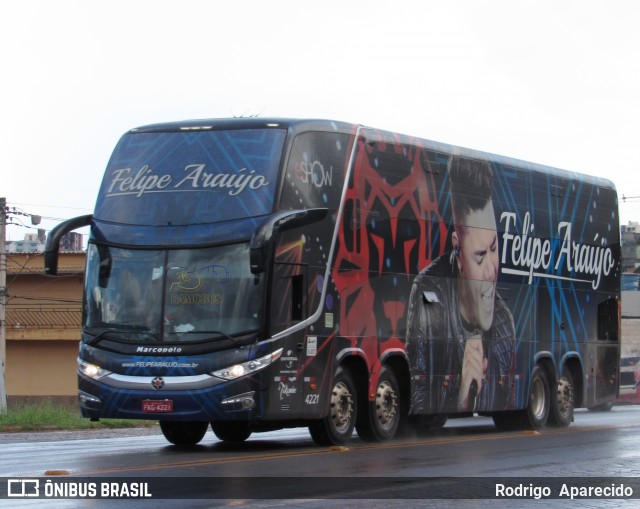 Felipe Araújo 4221 na cidade de Conselheiro Lafaiete, Minas Gerais, Brasil, por Rodrigo  Aparecido. Número da foto: #6372962.