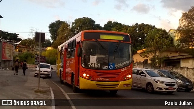 Viação Santa Edwiges 69803 na cidade de Betim, Minas Gerais, Brasil, por Paulo Julian. Número da foto: #6369996.