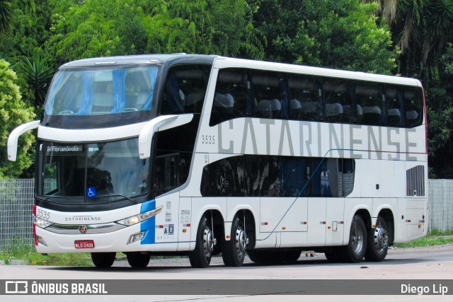 Auto Viação Catarinense 3535 na cidade de Curitiba, Paraná, Brasil, por Diego Lip. Número da foto: #6371672.