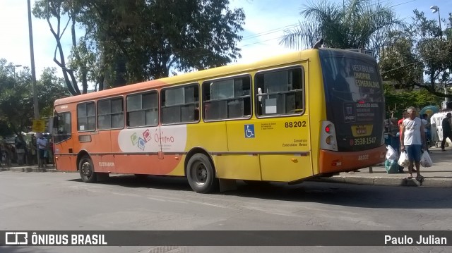 Viação Novo Retiro 88202 na cidade de Betim, Minas Gerais, Brasil, por Paulo Julian. Número da foto: #6369993.