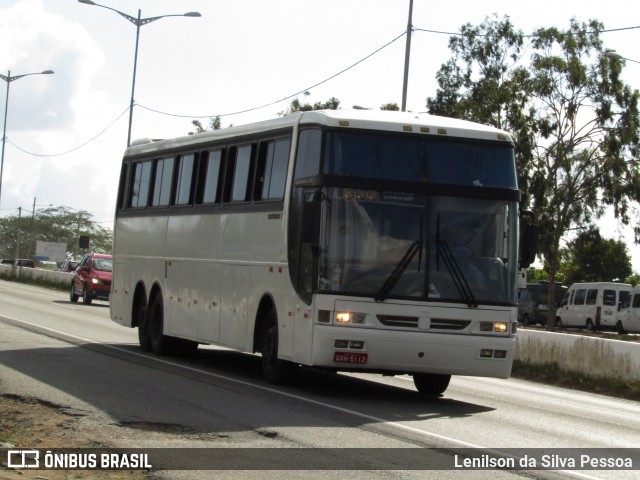 Ônibus Particulares 5112 na cidade de Caruaru, Pernambuco, Brasil, por Lenilson da Silva Pessoa. Número da foto: #6372416.