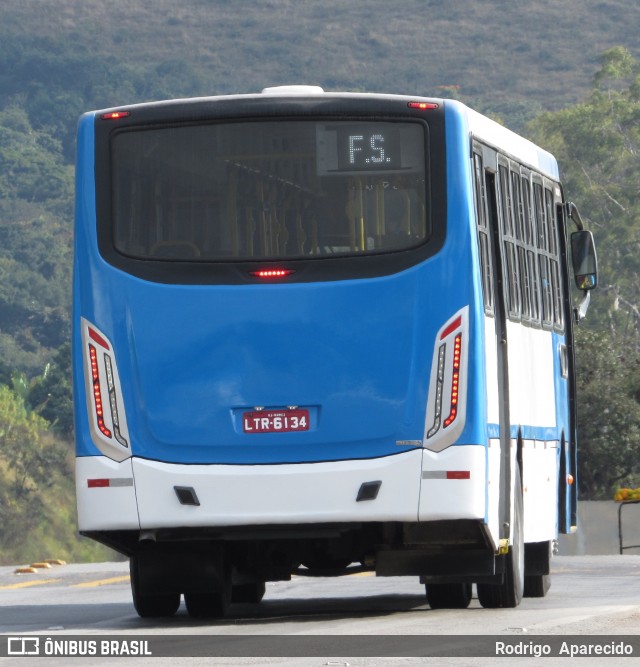 Ônibus Particulares LTR6134 na cidade de Conselheiro Lafaiete, Minas Gerais, Brasil, por Rodrigo  Aparecido. ID da foto: 6372722.