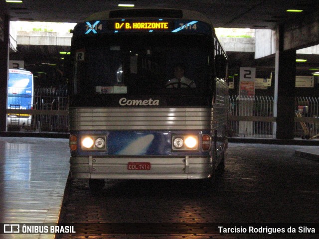 Viação Cometa 7414 na cidade de Belo Horizonte, Minas Gerais, Brasil, por Tarcisio Rodrigues da Silva. ID da foto: 6376596.