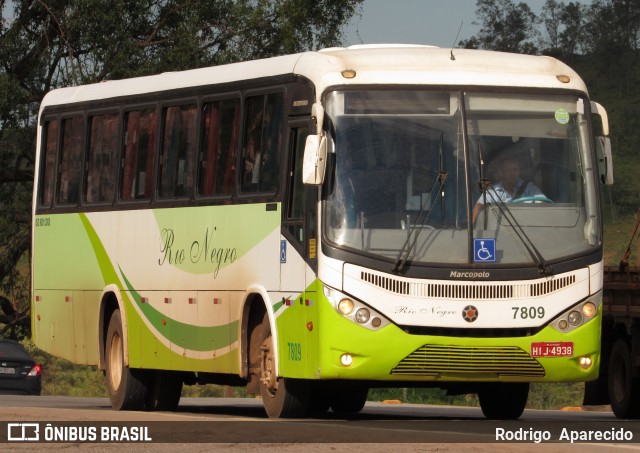 Rio Negro Fretamento e Turismo 7809 na cidade de Conselheiro Lafaiete, Minas Gerais, Brasil, por Rodrigo  Aparecido. Número da foto: #6377226.