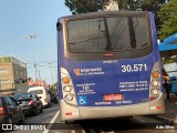 Empresa de Ônibus Vila Galvão 30.571 na cidade de Guarulhos, São Paulo, Brasil, por Ade Silva. Número da foto: #:id.