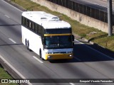 Ônibus Particulares 8064 na cidade de São José dos Campos, São Paulo, Brasil, por Ezequiel Vicente Fernandes. ID da foto: :id.