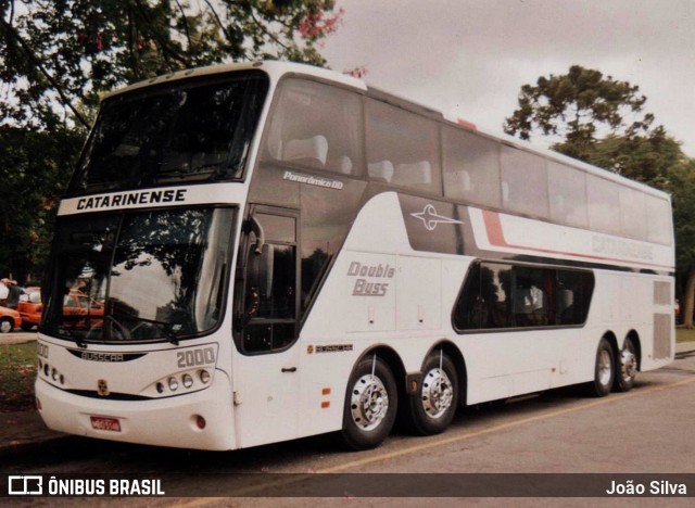 Auto Viação Catarinense 2000 na cidade de Curitiba, Paraná, Brasil, por João Silva. ID da foto: 6379682.