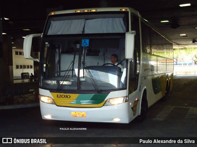 Empresa Gontijo de Transportes 12010 na cidade de Belo Horizonte, Minas Gerais, Brasil, por Paulo Alexandre da Silva. ID da foto: 6379583.