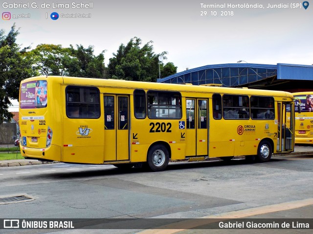 Viação Jundiaiense 2202 na cidade de Jundiaí, São Paulo, Brasil, por Gabriel Giacomin de Lima. Número da foto: #6381764.