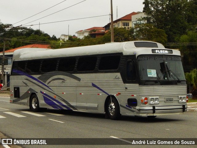 Ônibus Particulares 9004 na cidade de São Paulo, São Paulo, Brasil, por André Luiz Gomes de Souza. Número da foto: #6380686.
