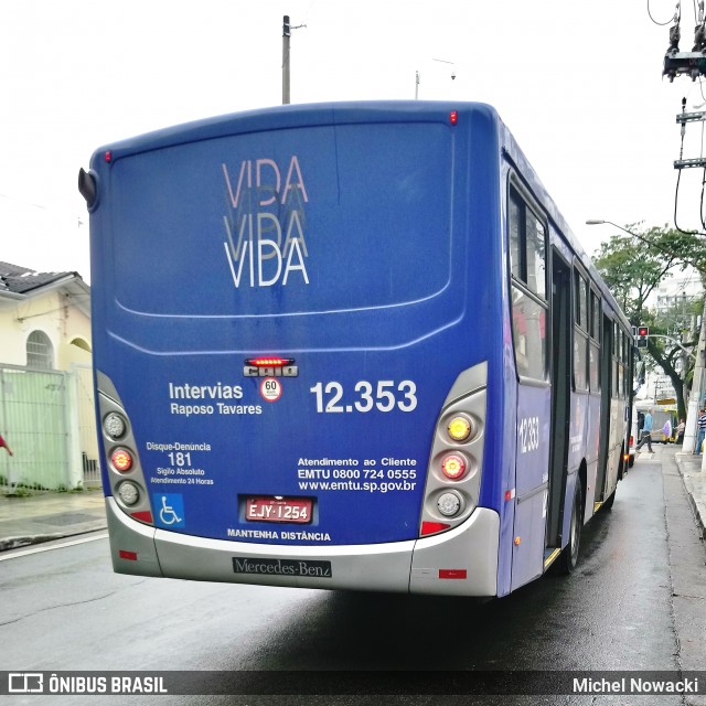 Auto Viação Bragança Metropolitana > Viação Raposo Tavares 12.353 na cidade de São Paulo, São Paulo, Brasil, por Michel Nowacki. Número da foto: #6382690.