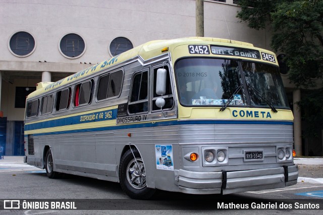 Ônibus Particulares 3452 na cidade de São Paulo, São Paulo, Brasil, por Matheus Gabriel dos Santos. Número da foto: #6385718.