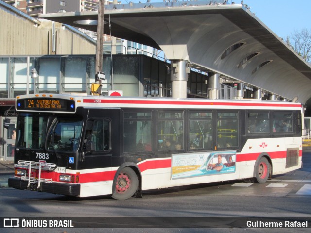 TTC - Toronto Transit Commission 7883 na cidade de Toronto, Ontario, Canadá, por Guilherme Rafael. ID da foto: 6321954.