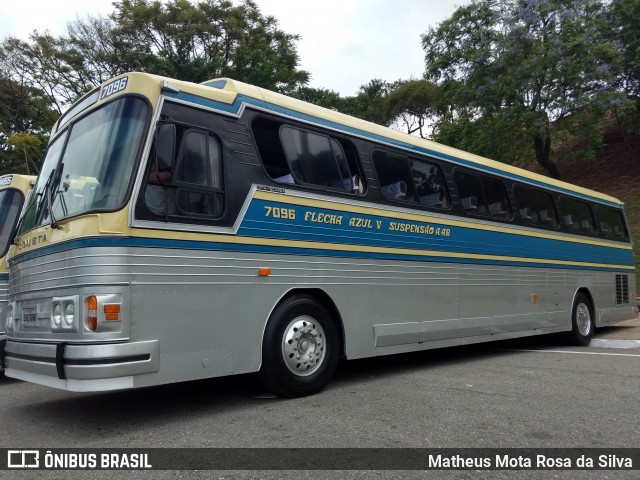 Ônibus Particulares 7096 na cidade de São Paulo, São Paulo, Brasil, por Matheus Mota Rosa da Silva. ID da foto: 6395138.