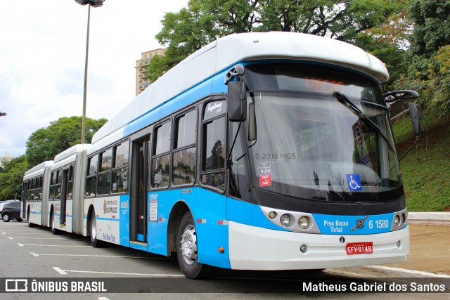 Viação Cidade Dutra 6 1580 na cidade de São Paulo, São Paulo, Brasil, por Matheus Gabriel dos Santos. Número da foto: #6325783.