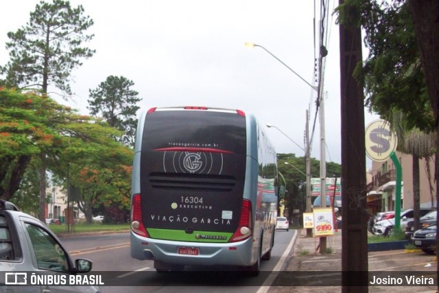 Viação Garcia 16304 na cidade de Apucarana, Paraná, Brasil, por Josino Vieira. Número da foto: #6324938.
