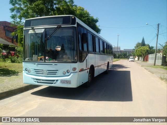 Ônibus Particulares 7572 na cidade de Guaíba, Rio Grande do Sul, Brasil, por Jonathan Vargas. ID da foto: 6326911.