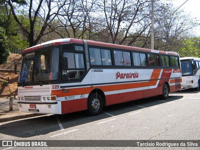 Paratreis Agência de Viagens 225 na cidade de Belo Horizonte, Minas Gerais, Brasil, por Tarcisio Rodrigues da Silva. Número da foto: #6327247.