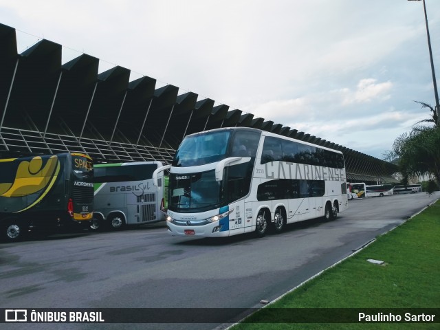 Auto Viação Catarinense 3530 na cidade de Florianópolis, Santa Catarina, Brasil, por Paulinho Sartor. ID da foto: 6332313.