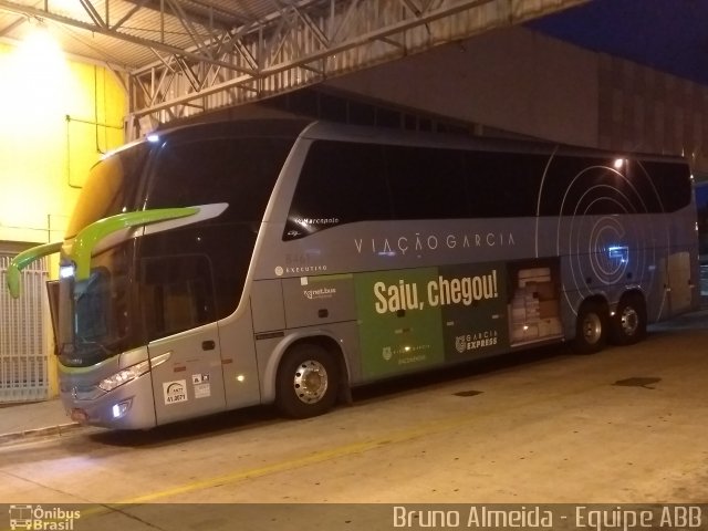 Viação Garcia 8461 na cidade de Sorocaba, São Paulo, Brasil, por Bruno Almeida. Número da foto: #5726990.