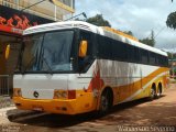 Ônibus Particulares 8337 na cidade de Santo Antônio do Descoberto, Goiás, Brasil, por Wanderson Severino. Número da foto: #5730113.