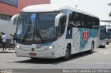 Auto Viação 1001 8215 na cidade de Rio de Janeiro, Rio de Janeiro, Brasil, por Marcelo Candido de Oliveira. Número da foto: #5732805.