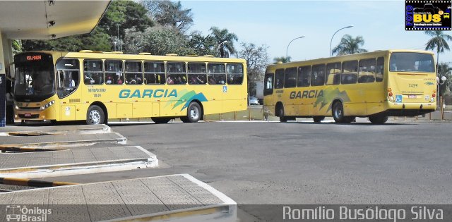 Viação Garcia 7049 na cidade de Rolândia, Paraná, Brasil, por Romílio Busólogo Silva . ID da foto: 5735732.