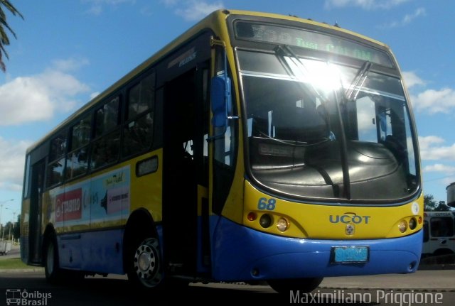 UCOT - Union Cooperativa Obrera de Transporte 68 na cidade de , por Maximiliano Priggione  Maximilianopriggione. Número da foto: #5736522.