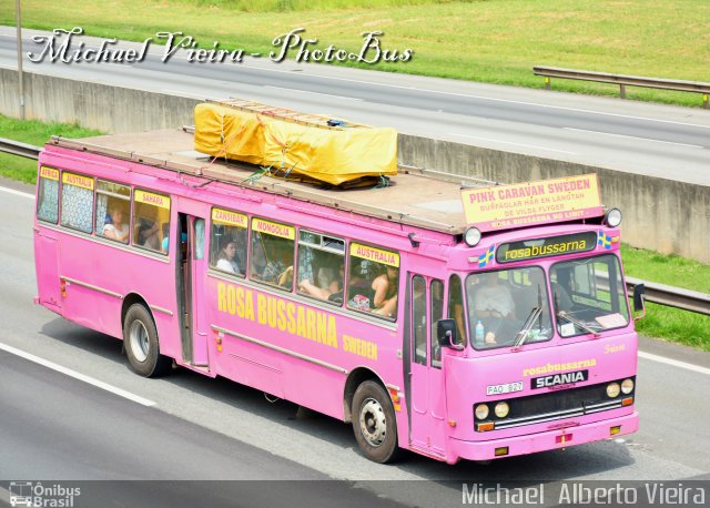 Pink Caravan Sweden FAO927 na cidade de Barueri, São Paulo, Brasil, por Michael Alberto Vieira. Número da foto: #5738559.
