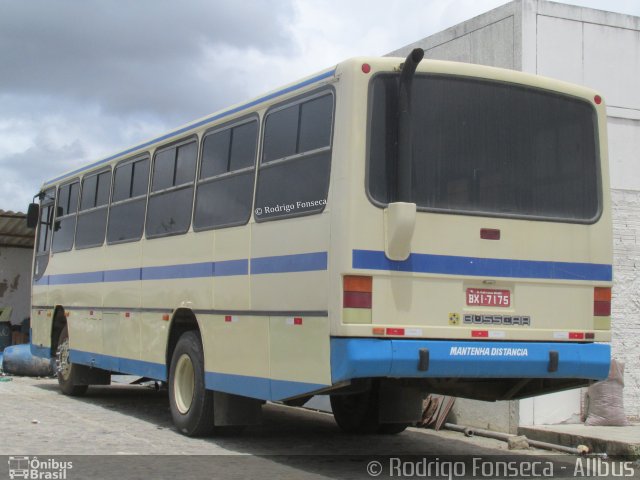 Ônibus Particulares 7175 na cidade de Porto Real do Colégio, Alagoas, Brasil, por Rodrigo Fonseca. ID da foto: 5737900.