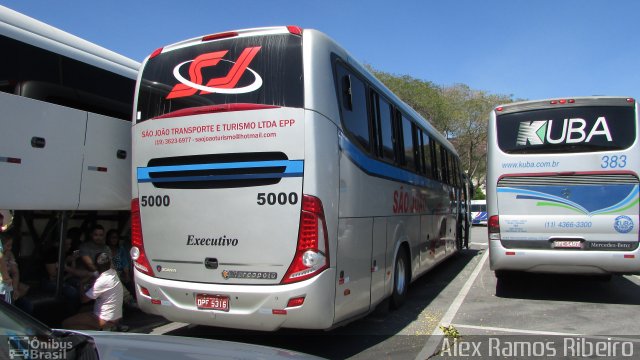 São João Turismo 5000 na cidade de Aparecida, São Paulo, Brasil, por Alex Ramos Ribeiro. Número da foto: #5742098.
