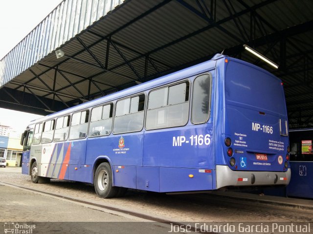 Expresso Metrópolis Transportes e Viagens MP-1166 na cidade de Monte Mor, São Paulo, Brasil, por José Eduardo Garcia Pontual. Número da foto: #5742029.