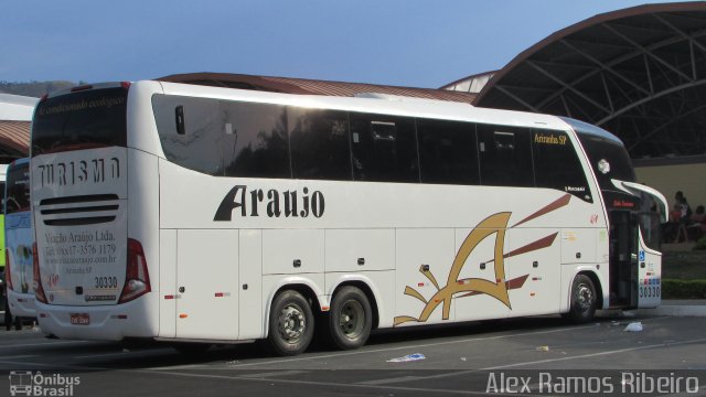 Viação Araujo 30330 na cidade de Aparecida, São Paulo, Brasil, por Alex Ramos Ribeiro. Número da foto: #5746666.