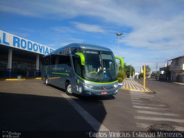 Viação Garcia 8413 na cidade de Osvaldo Cruz, São Paulo, Brasil, por Carlos Vinicius Estevão Menezes. ID da foto: 5752782.