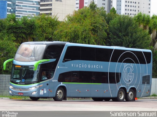 Viação Garcia 7068 na cidade de Curitiba, Paraná, Brasil, por Sanderson Samuel. Número da foto: #5755831.