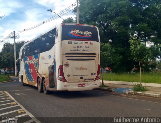 Arte Transportes e Turismo 1000 na cidade de Araxá, Minas Gerais, Brasil, por Guilherme Antonio. Número da foto: #5753839.