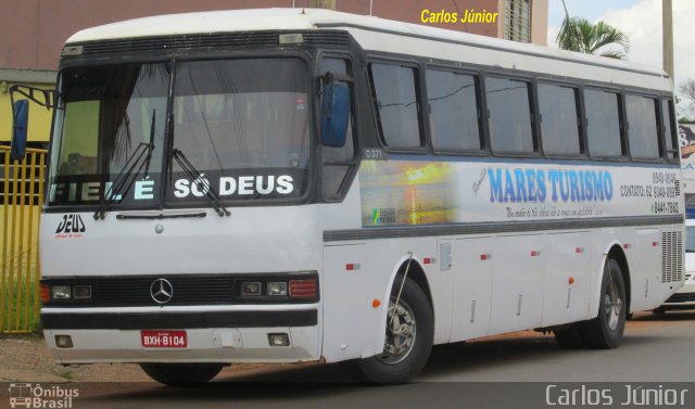 Familia Mares Turismo 8104 na cidade de Goiânia, Goiás, Brasil, por Carlos Júnior. Número da foto: #5759816.