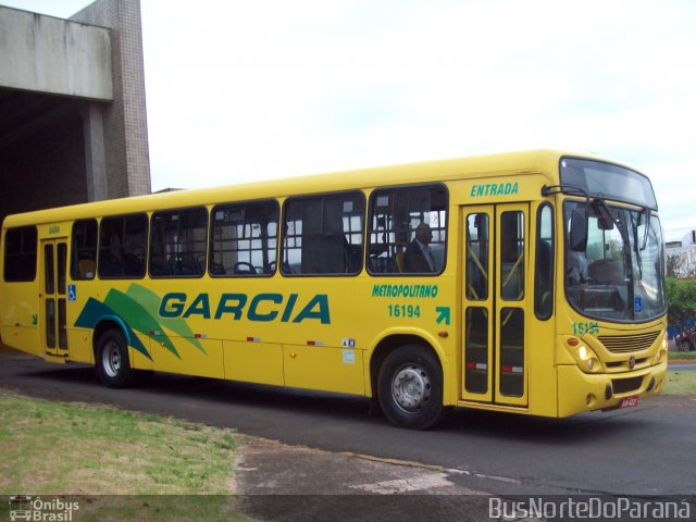 Viação Garcia 16194 na cidade de Apucarana, Paraná, Brasil, por Josino Vieira. ID da foto: 5762779.